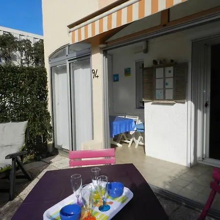 2 Pieces Avec Terrasse Et Piscine A - Fr-1-826-7 Apartment